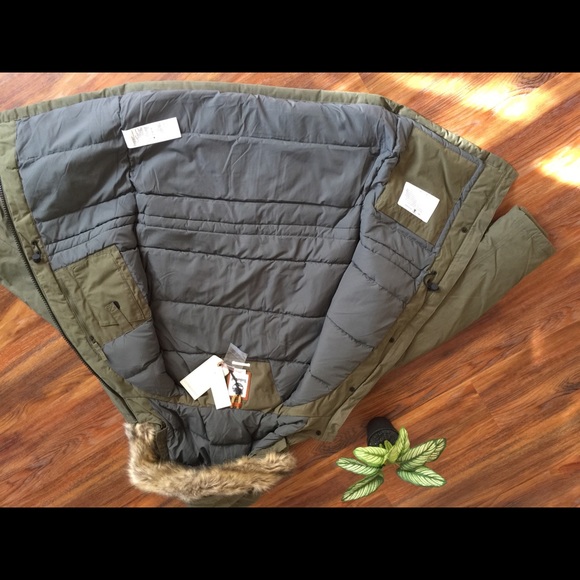 MEN'S WATERPROOF DOWN PARKA - Picture 6 of 8